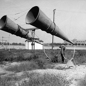 The horn warning system  tested in the USA