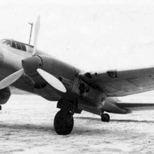VI-100 ... Petlyakov Pe-2 prototype (3)