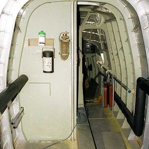 Handley Page Halifax - Rest bay to Cockpit Passageway