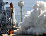 _1242044_shuttle1_372.jpg