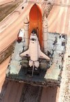 photo_shuttle_discovery_sts-96_transport_206.jpg