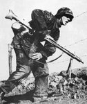 waffen-ss_mg-42_gunner_106.jpg
