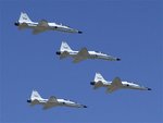 photo_shuttle_columbia_missing_man_formation_473.jpg