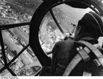 784px-Bundesarchiv_Bild_183-S52911%2C_Polen%2C_Blick_aus_Bugkanzel_einer_He_111.jpg