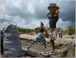 boatmen-india_18729_990x742.jpg