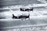 F8F_en_vol_terrain_de_Xieng_Khouang_Beriel_ph.jpg
