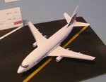 9_Boeing 737-200_5224.JPG