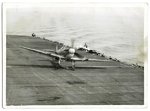 seafire_iic_lands_on_hms_battler_530.jpg