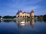 moritzburg_castle_near_dresden__germany_390.jpg