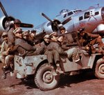 B-17G+Crew+1943.jpg