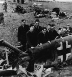 This image (below) shows RAF personnel posing with the wreckage of Hess's crashed Messerschmitt .jpg