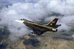 f-16xl1_4_186.jpg