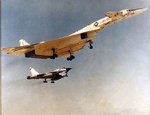 783px-North_American_XB-70A_with_Convair_B-58A_chase_aircraft.jpg