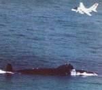 s-3a_tracks_a_victor_iii_ssn_in_the_sea_of_japan_653.jpg
