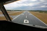 landing_205_20runway_20on_20short_20final_20img_b9508_153.jpg