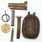 grenade2_122.jpg