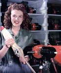499px-MarilynMonroe_-_YankArmyWeekly.jpg