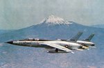 F-105_Thunderchiefs_Mt_Fuji.jpg