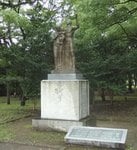 40_Prayer monument_0118.jpg