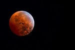 un dolcissimo saluto dalla splendida luna rossa , by Bess Hamiti.jpg