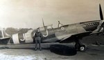 Spitfire MkIX_EN398_Kenley airfield1943.jpg