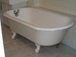 180px-Clawfoot_bathtub.jpg