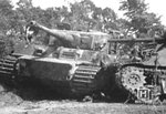 SS101 1.kp. Tiger 114 Sherman collision vid grab #2.jpg