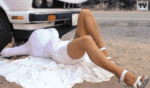 2007127212734_talented%20blond.gif