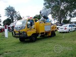 Queensland_Rural_Fire_Service_Murphys_Creek_Yellow_Isuzu_Truck.jpeg
