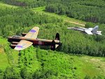 lanc_with_hornet_586.jpg