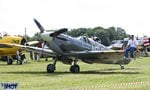man_on_wing2_209.jpg