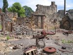 800px-Oradour-sur-Glane-Hardware-1342.jpg