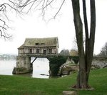 strange-homes-10.jpg