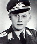 young_erich_hartmann_409.jpg