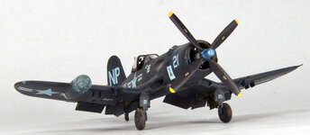 F4U5NDone02.jpg