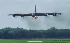 b-52 landing 1.jpg