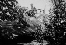 Bf109F-2 of Oblt Schmoller-Haldy of JG54 - Buz Negs.jpg