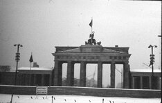 Brandenburg Gate B&W a.jpg