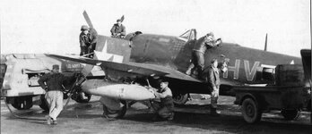 Gladych B. M.-P47D 44-19718 Pengie IV,aut. 1944_3.JPG Gladych B. M.-P47D 44-19718 Pengie IV,aut. 1944_3.JPG