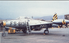 F-84E '51-613' 'Frenchie Lola K' of the 8th FBS, 49th FBW Taegu 1952.png