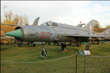   Polish Air Force Mikoyan-Gurevich MiG-21MF AIRHIS.png