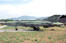 Bulgaria Air Force Mikoyan-Gurevich MiG-21M '613' AIRHIS.png