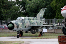 Bulgaria Air Force Mikoyan-Gurevich MiG-21M '613' AIRHIS copy.png