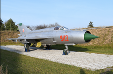 Polish Air ForceMikoyan-Gurevich MiG-21MF AIRHISTNET.png