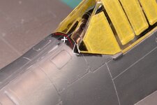 39_F2FA Windscreen Poor Fit.JPG