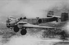 Mitsubishi Ki-1 type 93 heavy bomber in flight.png