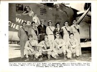 VD-1 PB4Y-1P #27 'Wild Cherry II' b Crew 7.jpg