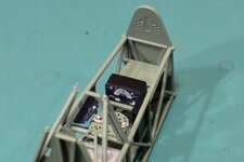 012_Rear Seat & Radio Close Up.jpg