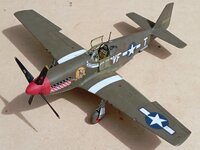 North American P-51B-7-NA Mustang, 8AF, 336FS, 4FG, Debden, mars-avril 1944, Cne Dominic S. Ge...jpg