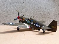 North American P-51B-7-NA Mustang, 8AF, 336FS, 4FG, Debden, mars-avril 1944, Cne Dominic S. Ge...jpg